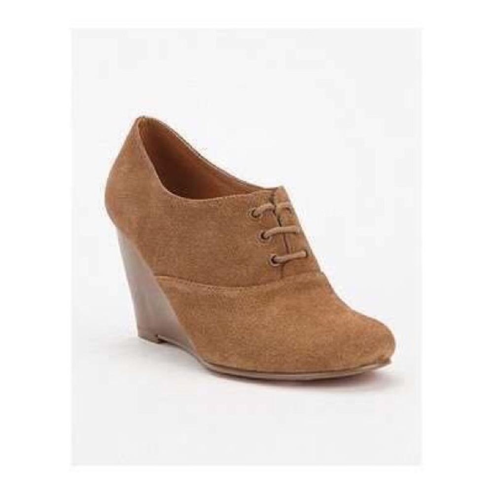 Adorable Chelsea Crew lace up wedge booties